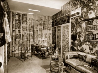 Ein Apartment entworfen von Fornasetti, 1950er Jahre von French Photographer